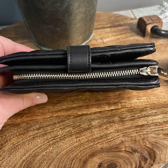 Elegant Quilted Kate Spade Casey Wallet - Picture 4 of 8